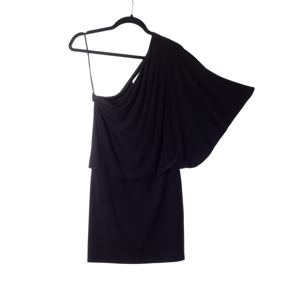 Jessica Simpson asymmetrical sleeve cocktail dress
